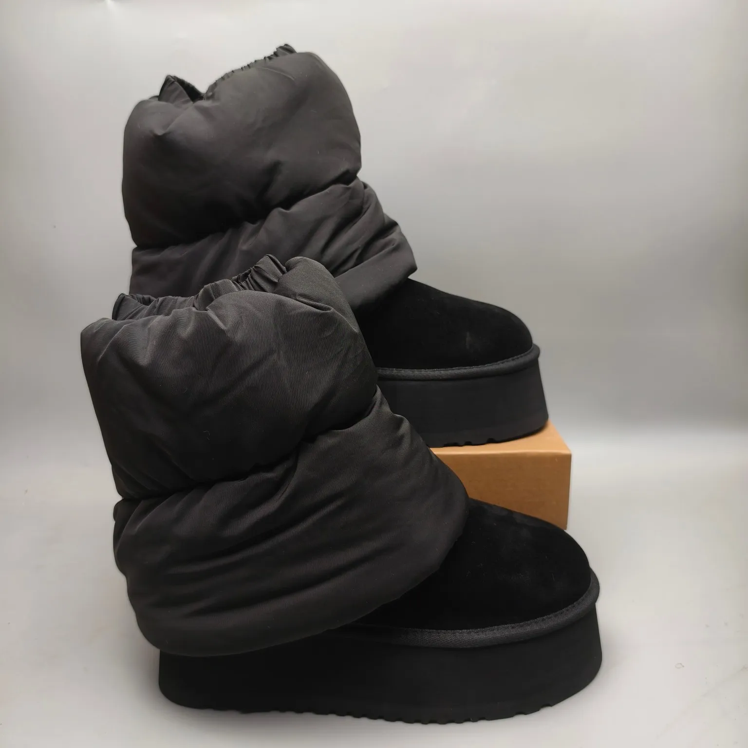 💰640 UGG sheepskin all-in-one snow boots 8275 thick-soled down sheath casual boots Color: Maroon Black White Size: 35-40